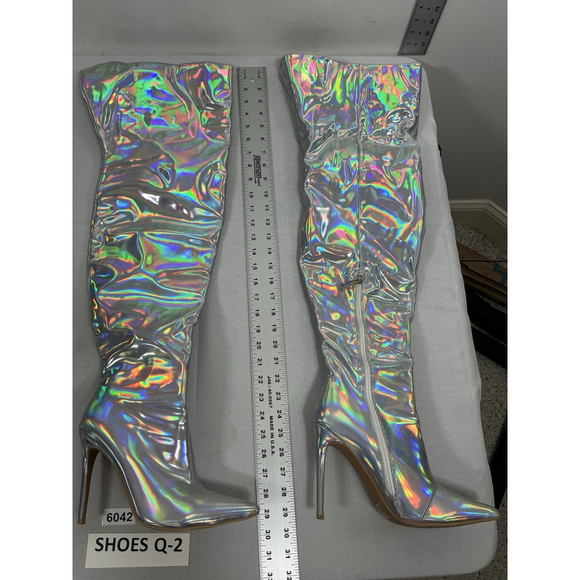 Womans Cape Robin Pullon Stiletto Thigh High Boots 8.5 Silver Pointed Toe - Picture 1 of 5